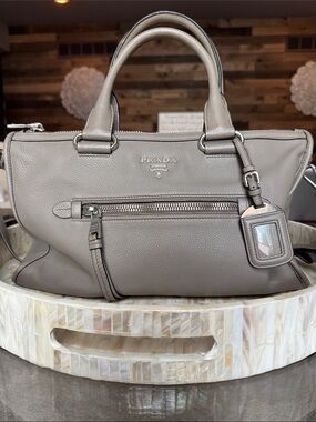 Prada Vitello Phenix Bauletto Argilla